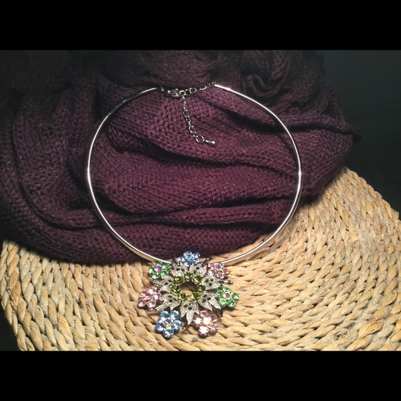 HOST PICK- SILVERBAND NECKLACE&LARGE COLORFUL CRYSTAL FLOWER - Picture 2 of 3